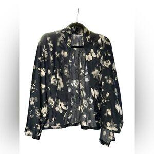 DR2 Floral Print Short Kimono